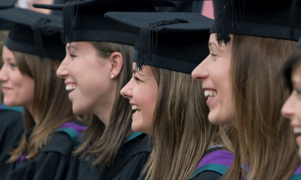 Reino Unido Implementa Medidas Más Severas en Visas Estudiantiles Impacto en Universidades 1