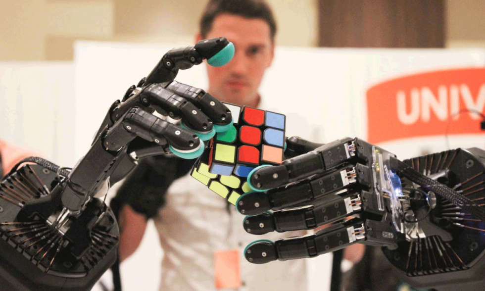 La complejidad de las manos roboticas Retos y avances en la robotica moderna