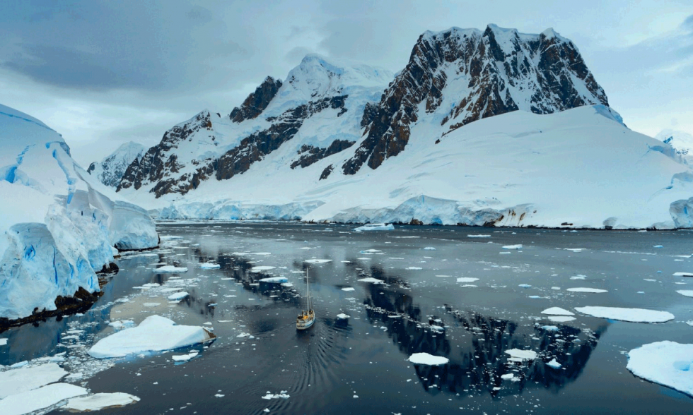Antartida Centro global de investigacion y formacion profesional con el nuevo Master en Asuntos Antarticos de ITAE (Espana) y CEEN (Chile)