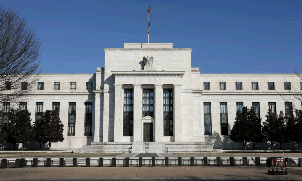 Reserva Federal recorta tasa de interes clave en EE.UU. Primer ajuste del ano y proyecciones para la economia global