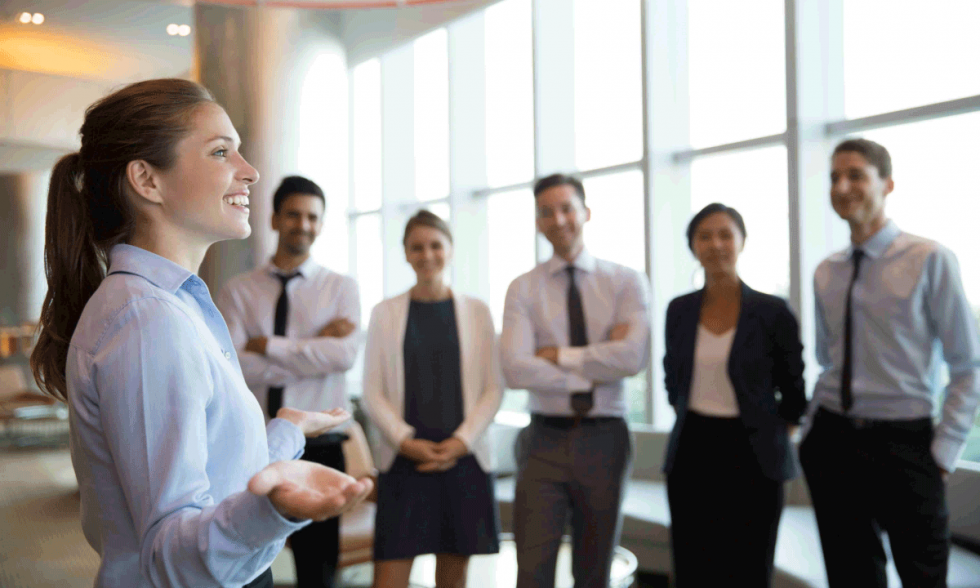 Consejos de gestion de HBR para liderar con eficacia cuando te sientes abrumado